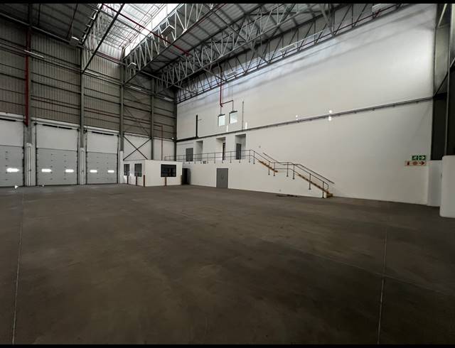 5,418M² WAREHOUSE TO LET IN AIRPORT INDUSTRIA